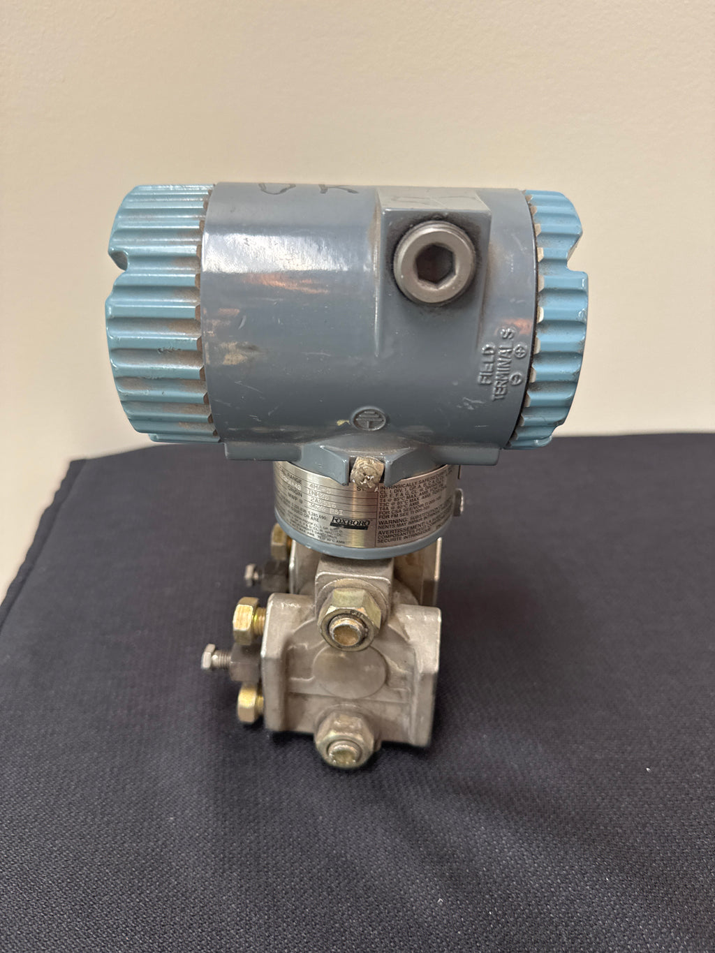 Foxboro IDP10-D20B21F-L1 Differential Pressure Transmitter 0-40 inH2O Used